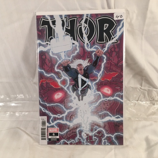 Collector Modern Marvel Comics  Thor VARIANT EDITION LGY#732 NO. 6 Comic Book