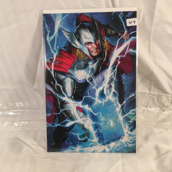Collector Modern Marvel Comics  Thor VARIANT EDITION  No.6 Comic Book
