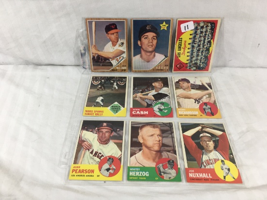 Lot of 9 Pcs Collector Vintage Sport Baseball Sport Trading Assorted Cards and Players