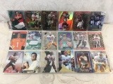 Lot of 18 Pcs Collector Modern NFl Footbal Sport Trading Assorted Cards and Players - See Pictures