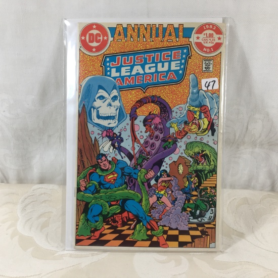Collector Vintage DC Comics Annual Justice League International Comic Book No.2