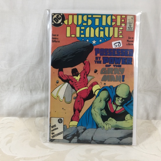Collector Vintage DC Comics Justice League Comic Book No.8