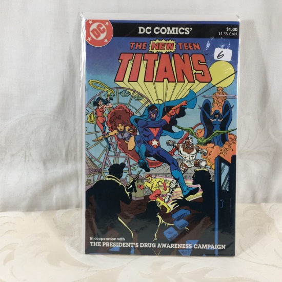 Collector Vintage DC Comics The New Teen Titans Comic Book