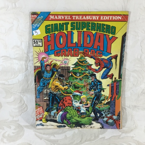 Collector Oversized Vintage 1975 Marvel Treasury Edion Giant Superhero Holiday Grab-Bag