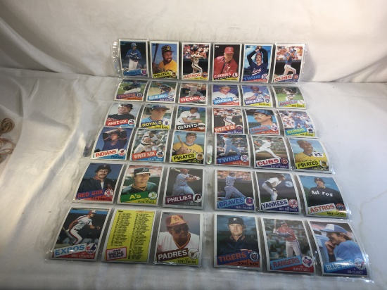 COLLECTOR MIXED MODERN AND VINTAGE BASEBALL CARDS