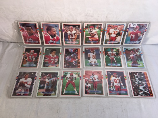 Lot of 18 Pcs Collector Vintage NFL Football Sport Trading Assorted Players & Cards -See Photos