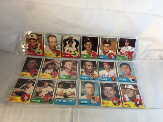 Lot of 18 Pcs Collector Vintage Sport Baseball Trading Assorted cards & Players -See Pictures