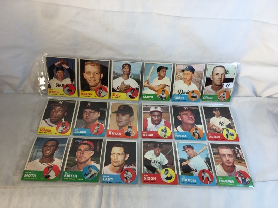Lot of 18 Pcs Collector Vintage Sport Baseball Trading Assorted cards & Players -See Pictures