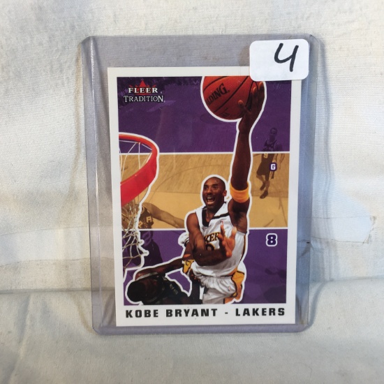 Collector 2003-04 Fleer Tradition Kobe Bryant Lakers Basketball Sports Trading Card