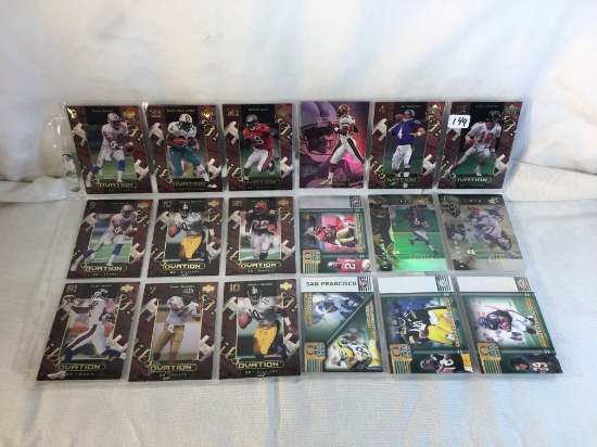 Lot of 18 Pcs Collector Modern NFL Football Sport Trading Assorted Cards and Players -See Pictures