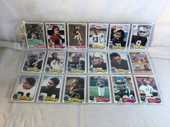 Lot of 18 Pcs Collector Vintage  NFL Football Sport Trading Assorted Cards & Players - See Photos
