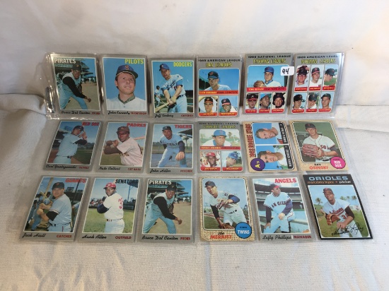 Lot of 18 Pcs Collector Vintage  MLB Baseball  Sport Trading Assorted Cards & Players - See Photos