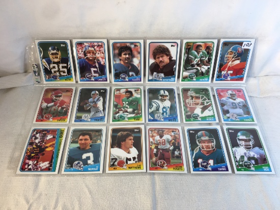 Lot of 18 Pcs Collector Vintage NFL Football Sport Trading Assorted Cards and Players - See Pictures
