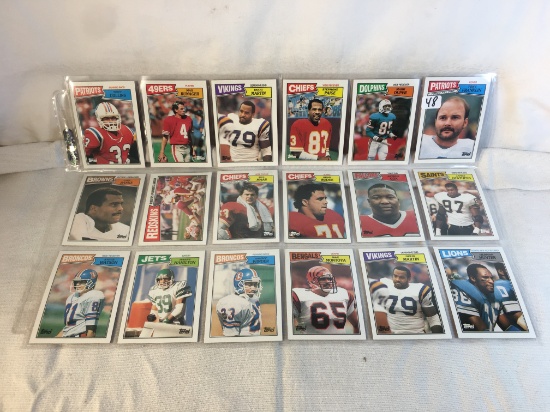 Lot of 18 Pcs Collector Vintage NFL Football Sport Trading Assorted Cards and Players - See Pictures