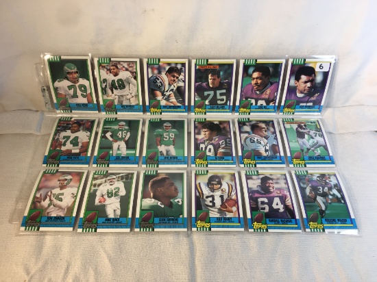 Lot of 18 Pcs Collector Vintage NFL Football Sport Trading Assorted Cards & Players - See Pictures