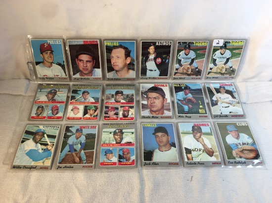 Lot of 18 Pcs Collector Vintage MLB Baseball Sport Trading assorted Cards & Players - See Pictures