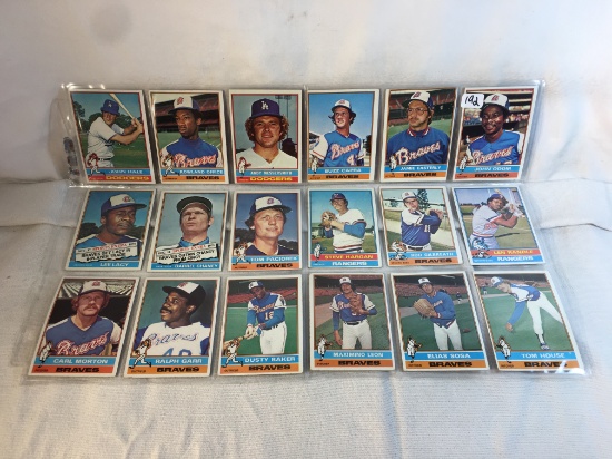 Lot of 18 Pcs Collector Vintage MLB Baseball Sport Trading Assorted Cards and Players - See Pictures