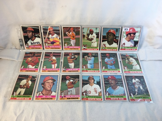 Lot of 18 Pcs Collector Vintage MLB Baseball Sport Trading Assorted Cards and Players - See Pictures