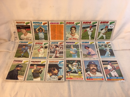 Lot of 18 Pcs Collector Vintage MLB Baseball Sport Trading Assorted Cards and Players - See Pictures