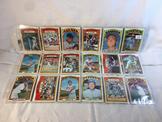 Lot of 18 Pcs Collector Vintage MLB Baseball Sport Trading Assorted Cards and Players - See Pictures