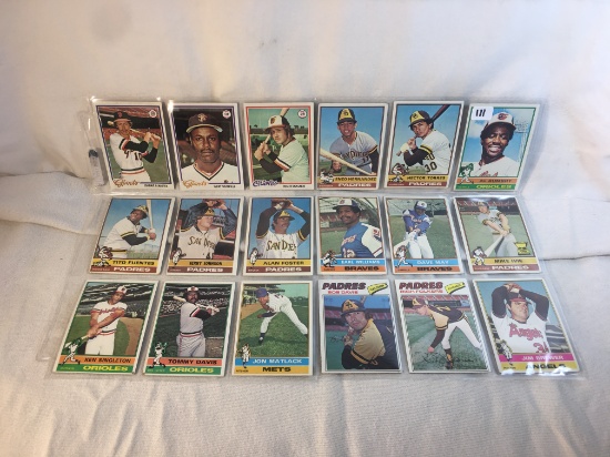 Lot of 18 Pcs Collector Vintage MLB Baseball Sport Trading Assorted Cards & Players - See Pictures