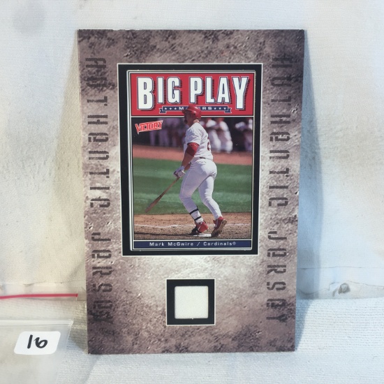 Collector Modern Vintage Victory Big Play Mark McGwire/Cardinals Authentic Jersey Cards
