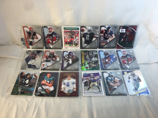 Lot of 18 Pcs Collector Modern NFL Football Sport Trading Assorted Cards & Players - See Pictures