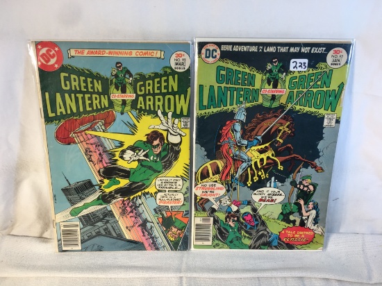 Lot of 2 Collector Vintage Assorted DC Comics Green Lantern Comic Books No.92.93.