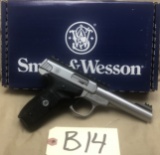 Smith & Wesson, SW22 Victory, 22