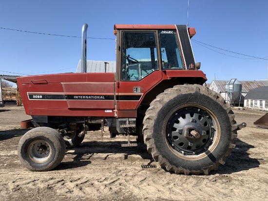 1981 IH 5088, Tractor, 9058 Hrs., Powershift