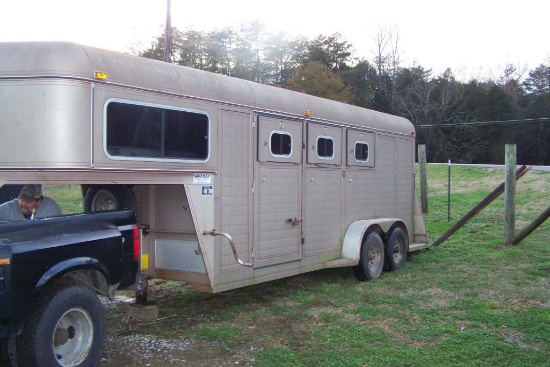 1994 TRAIL MAGIC 21' 3 HORSE SLANT TRAILER, S: 175TTPF28R1007329