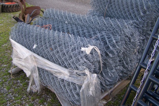 PALLET OF CHAINLINK FENCE