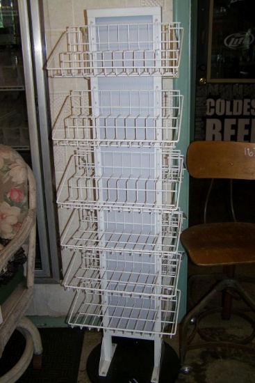 STAND UP SWIVEL RACK