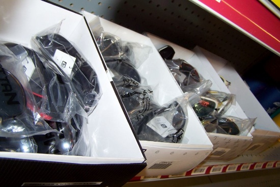BOXES OF SUNGLASSES (4)