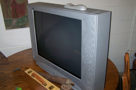 PANASONIC BBE HIGH DEFINITION SOUND 32" TELVISION