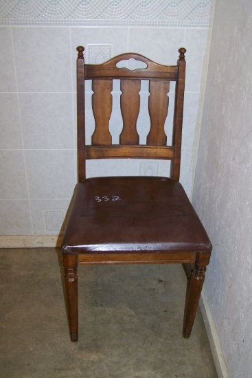 WOODEN CHAIR