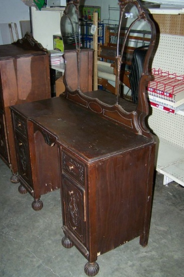 WOODEN VANITY