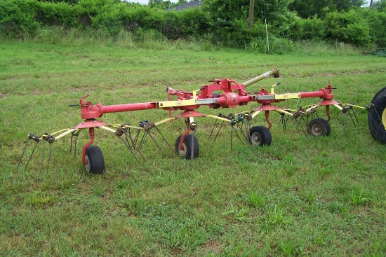 16' GALFRE MANUAL FOLD TEDDER