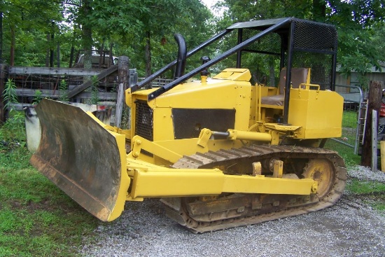 ALLIS CHAMBERS CRAWLER DOZER, DIESEL, 94" HYDRAULIC BLADE- TILT, BARN KEPT,