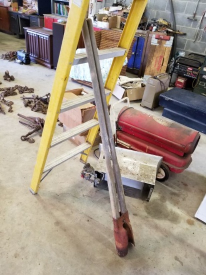 POST HOLE DIGGERS