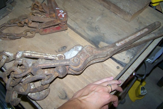 LARGE CHAIN BINDERS (2)