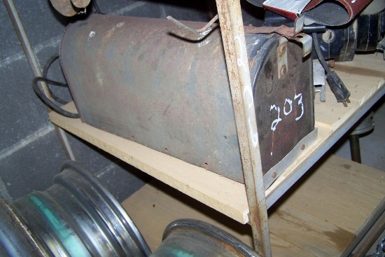 METAL MAIL BOX