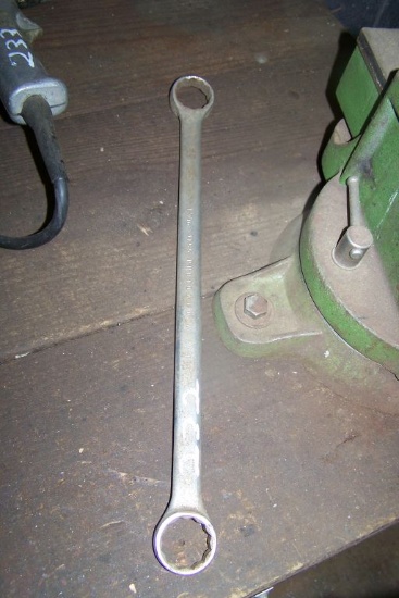 DOUBLE END 1 1/4 TO 1 5/8 WRENCH