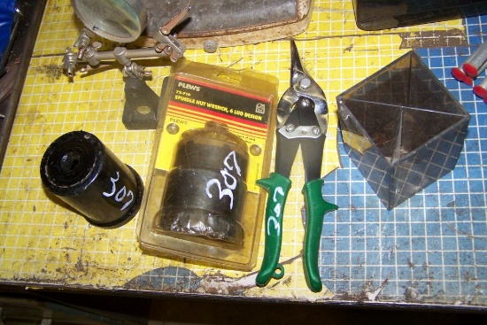 NEW SPLINDLE NUT WRENCH