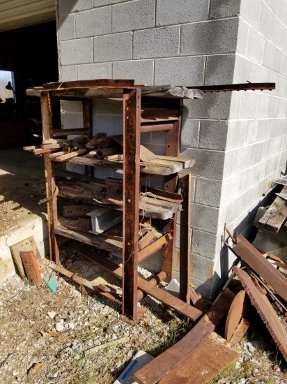 STEEL RACK AND MISC STEEL PIECES