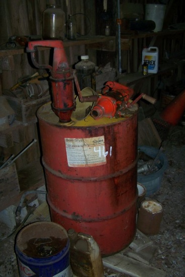 GREASE BARREL W/ PUMP