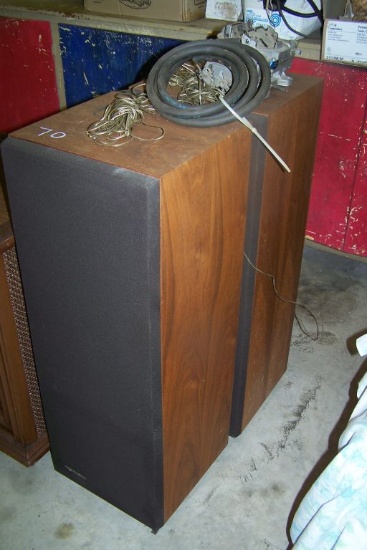 SPEAKERS (2)