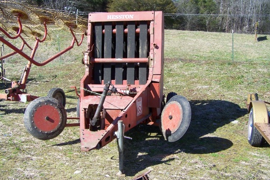 HESSTON 5530 ROUND BALER, 3.5' X 4' SIZE BALES, S: R563-02257