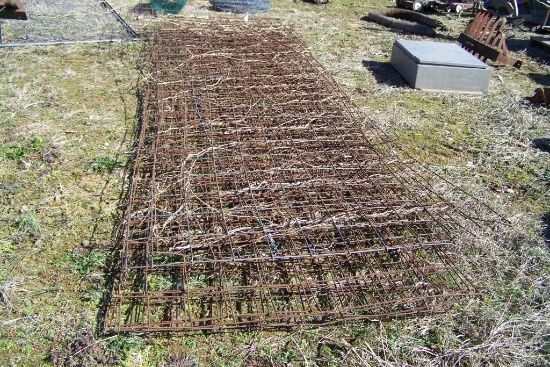 APPROX 16' WIRE PANELS (APPROX 6 PIECES)