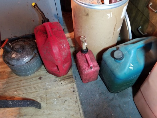 ASSORTED SIZED GAS CANS (4)